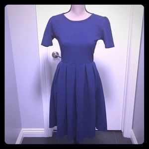 LuLaRoe Medium Amelia Dress